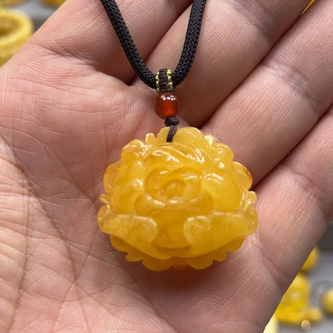 琥珀未镶嵌颈饰吊坠