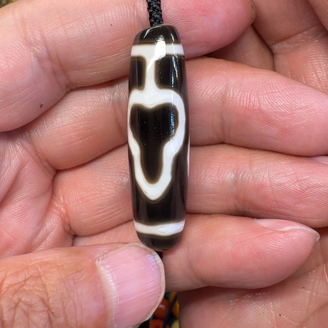 玛瑙/玉髓颈饰未镶嵌大**马