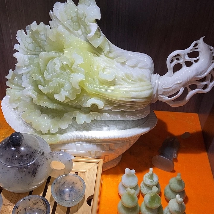 蛇纹石玉（覆膜）合金珠宝奇石