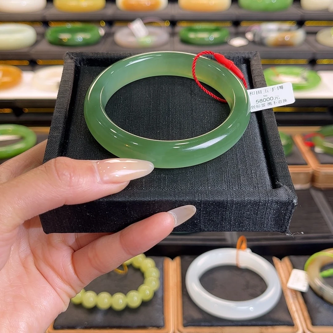 和田玉未镶嵌手镯56 57