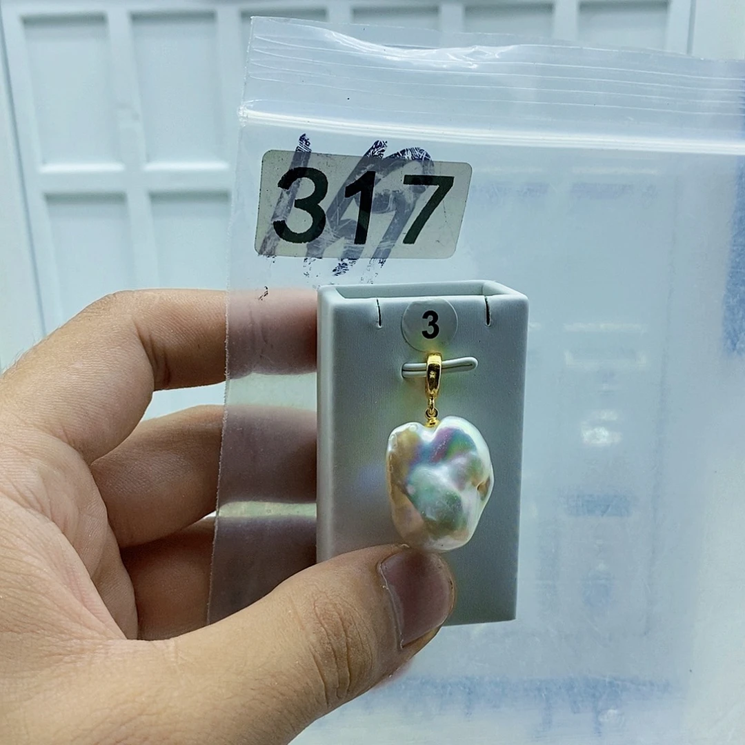 合金淡水珍珠颈饰