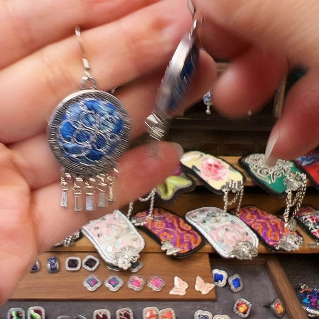 织绣手工刺绣工艺品