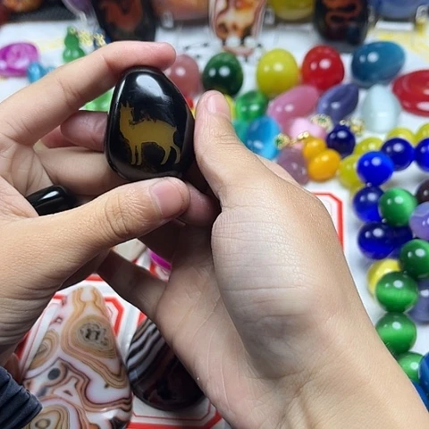 玛瑙/玉髓颈饰合金