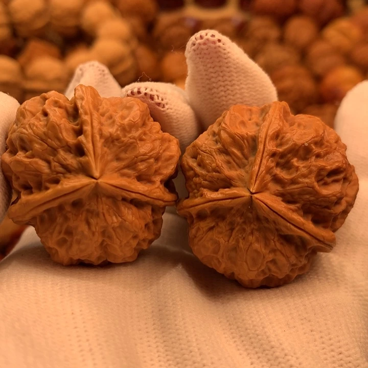 文玩核桃吊坠7………..