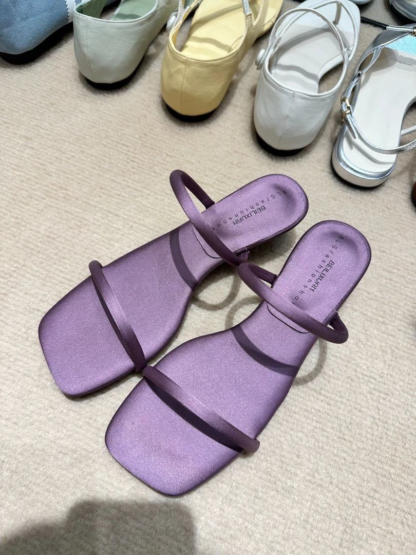 高品质小众坡跟软底百搭凉鞋韩版一字型日常高跟