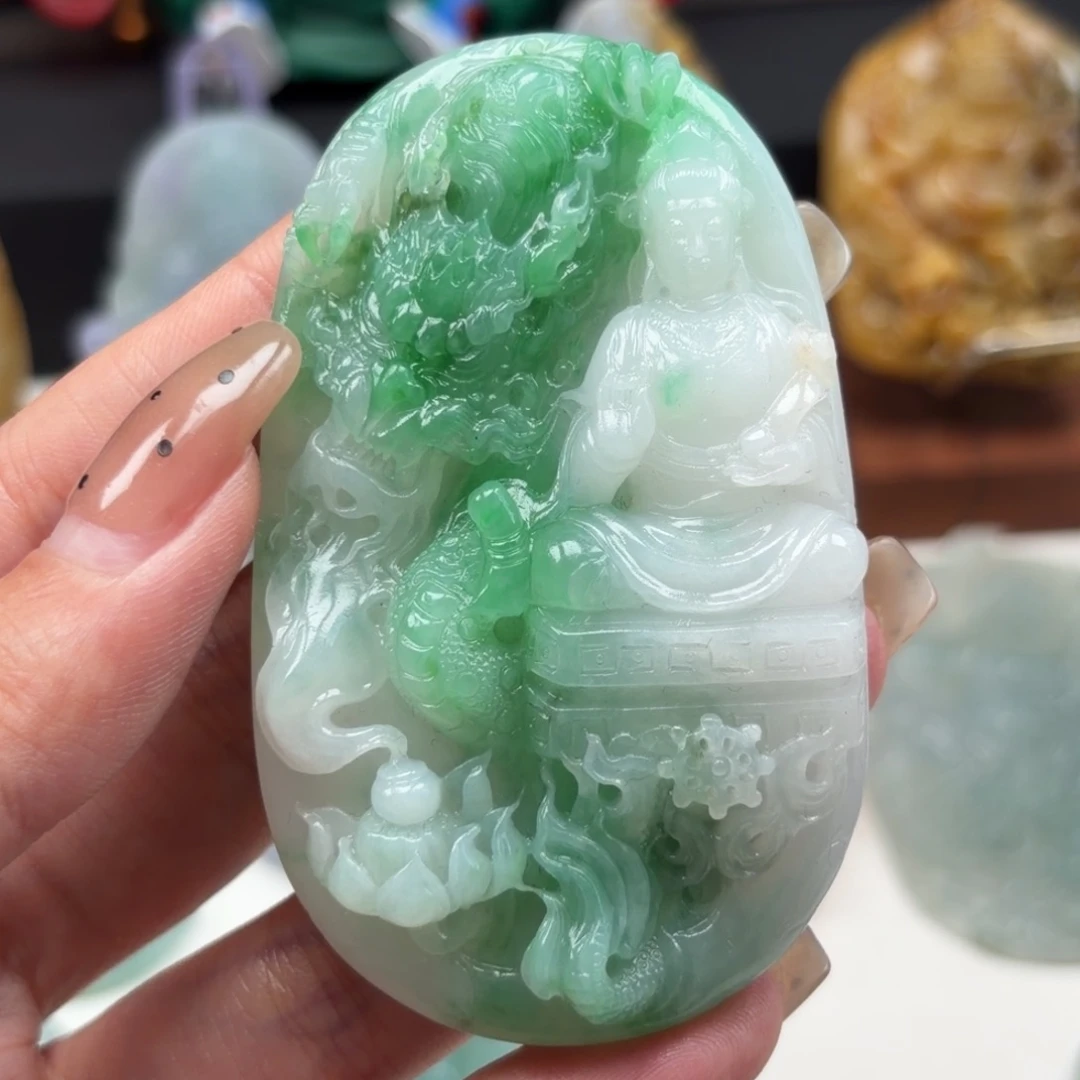 定制翡翠未镶嵌观音