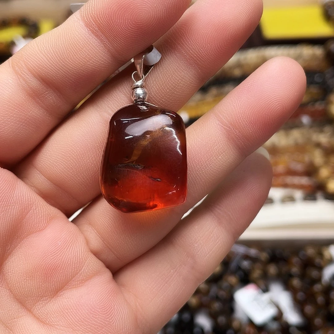 未镶嵌琥珀裸石大