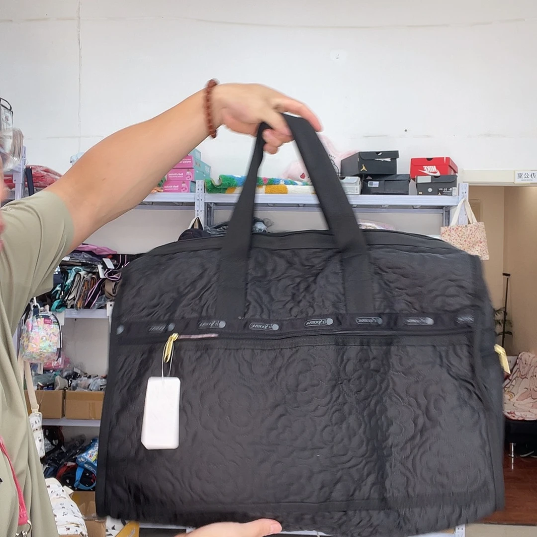 PU化妆包等产品和产品