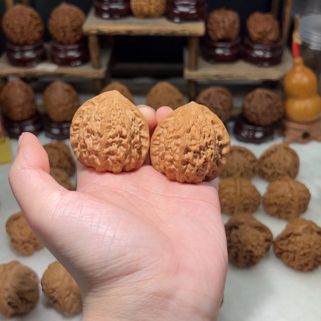 吊坠文玩核桃金牛