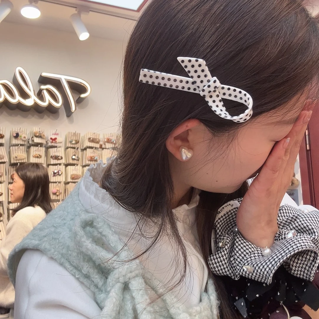 布艺铁合金醋酸鸭夹