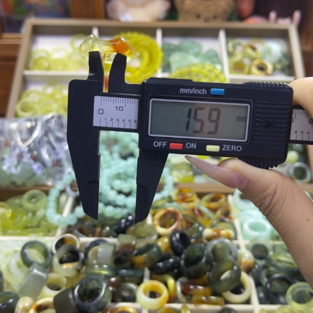 蛇纹石玉未镶嵌手镯32