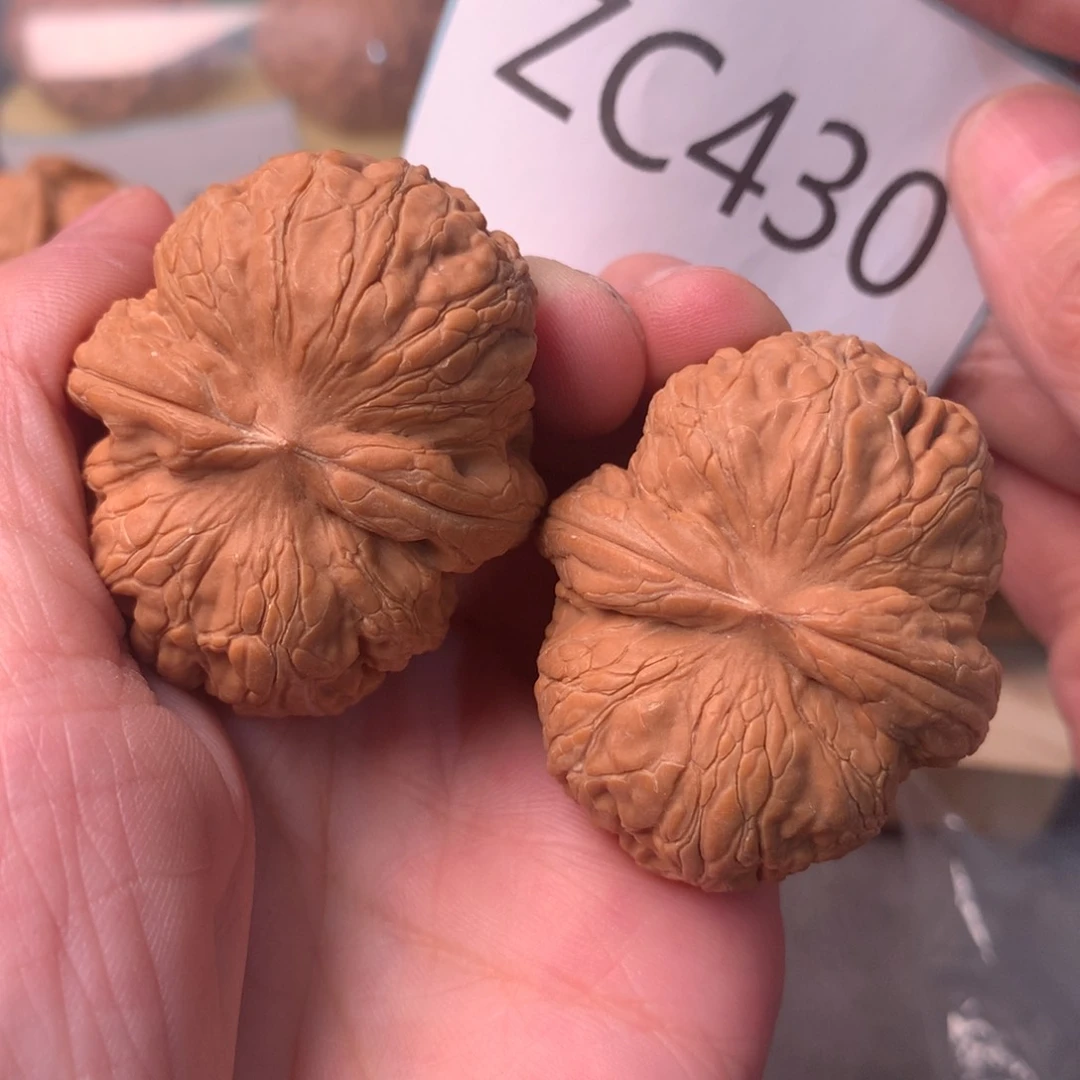 文玩核桃把件粗筋毕业肉球元宝43