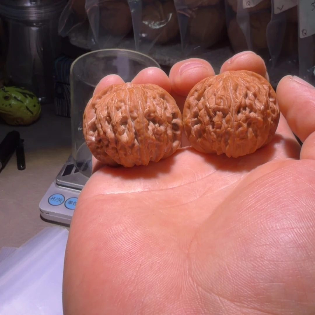 吊坠文玩核桃41.5全品磨盘皮色非常好