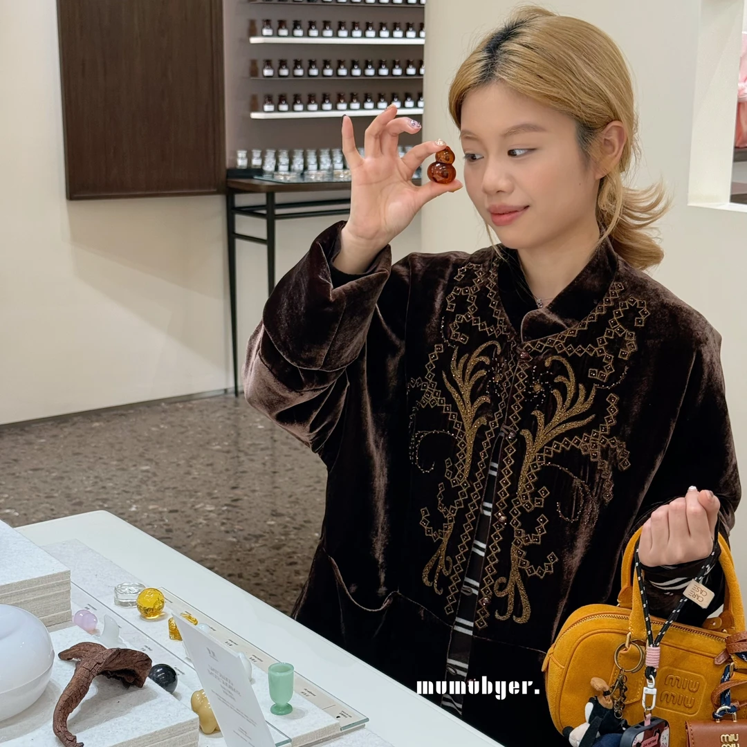 MUMUBYER •“金枝玉绒”100真丝丝绒复古贵气感金色钉珠丝绒外套