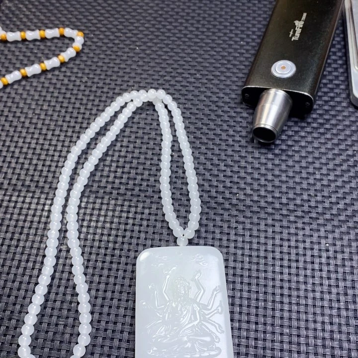 小*哥千手观音和链子一套