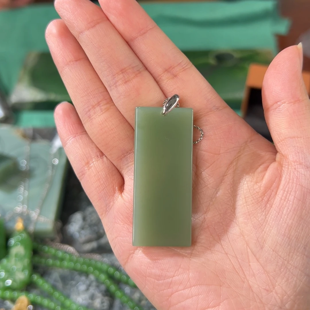 颈饰银S925镶嵌和田玉（碧玉）S****珊