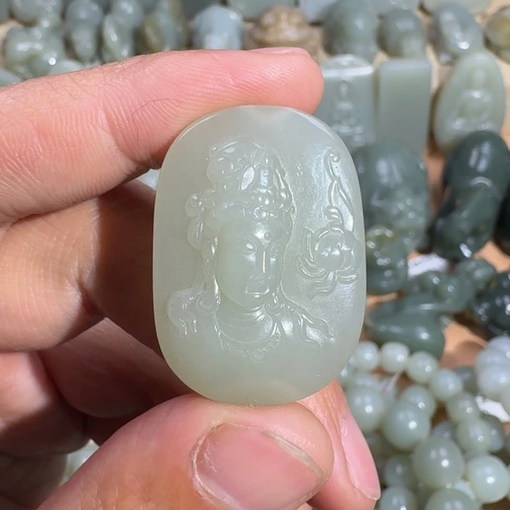 和田玉未镶嵌颈饰