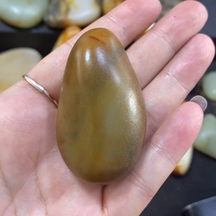 和田玉（糖玉）未镶嵌挂件