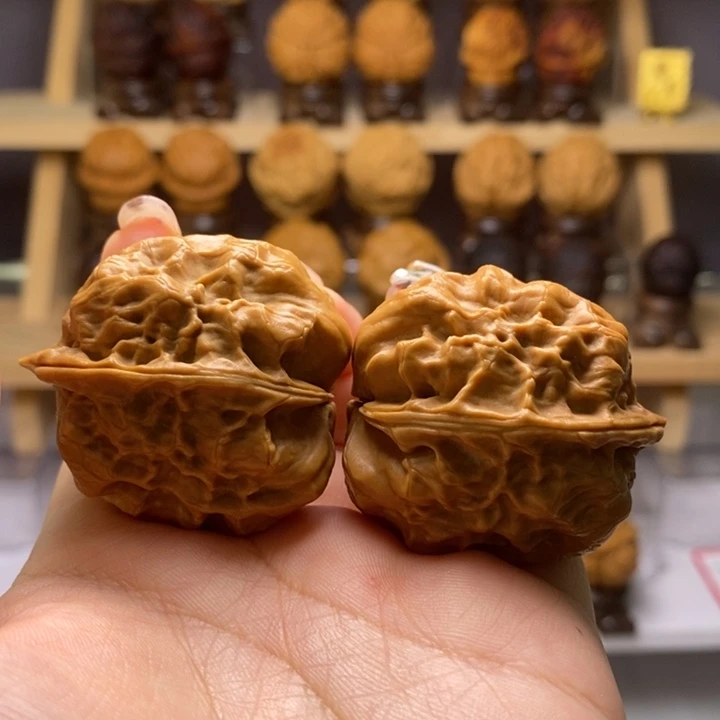 文玩核桃吊坠38麒麟疙瘩包