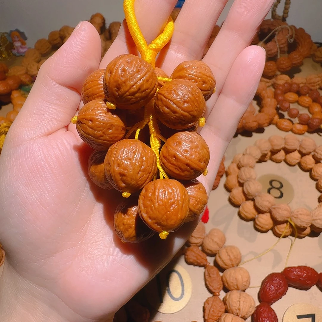 文玩核桃吊坠葡萄串