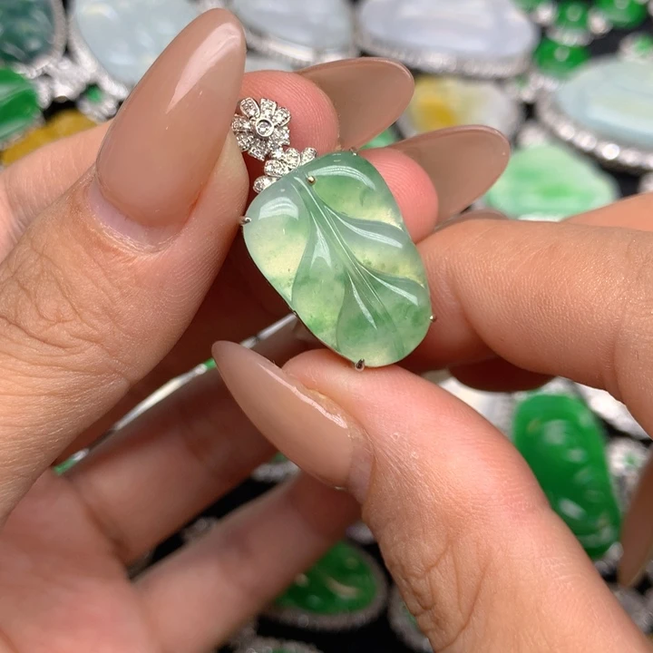 翡翠18K金镶嵌吊坠(不含链)