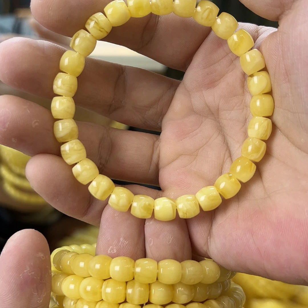 琥珀珠宝奇石未镶嵌多样性发其一浓