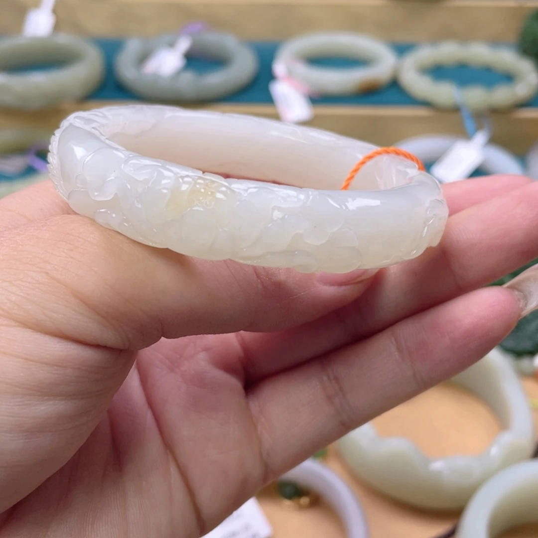 和田玉手镯未镶嵌39