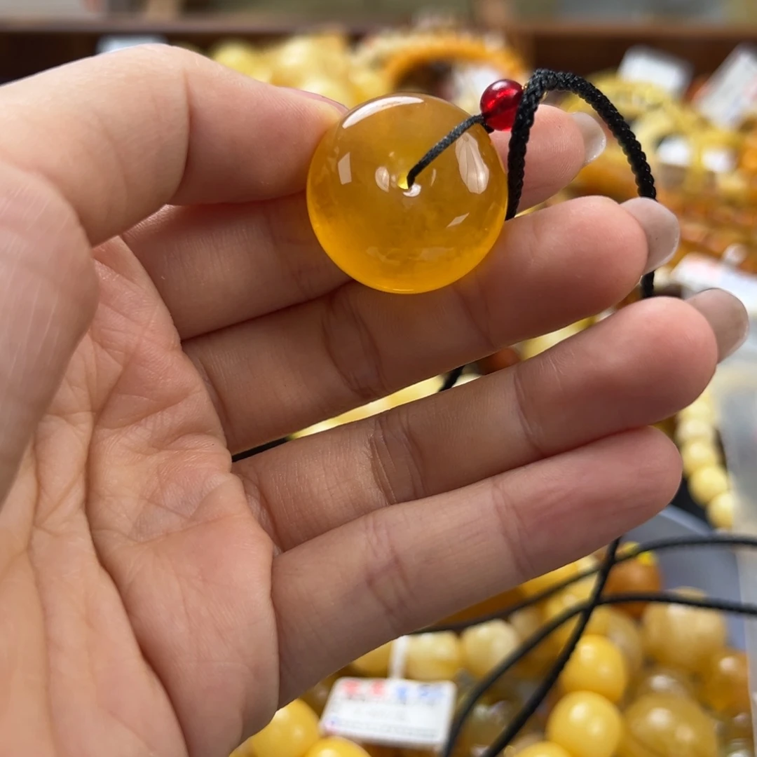 未镶嵌琥珀珠宝奇石