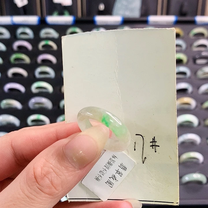 未镶嵌戒圈翡翠翡翠戒指