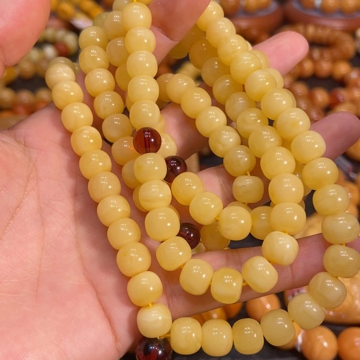 琥珀颈饰未镶嵌与***行蜜蜡