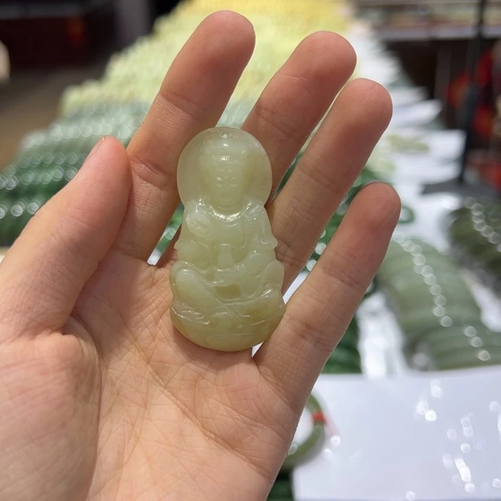 和田玉未镶嵌颈饰用****1和田玉挂件