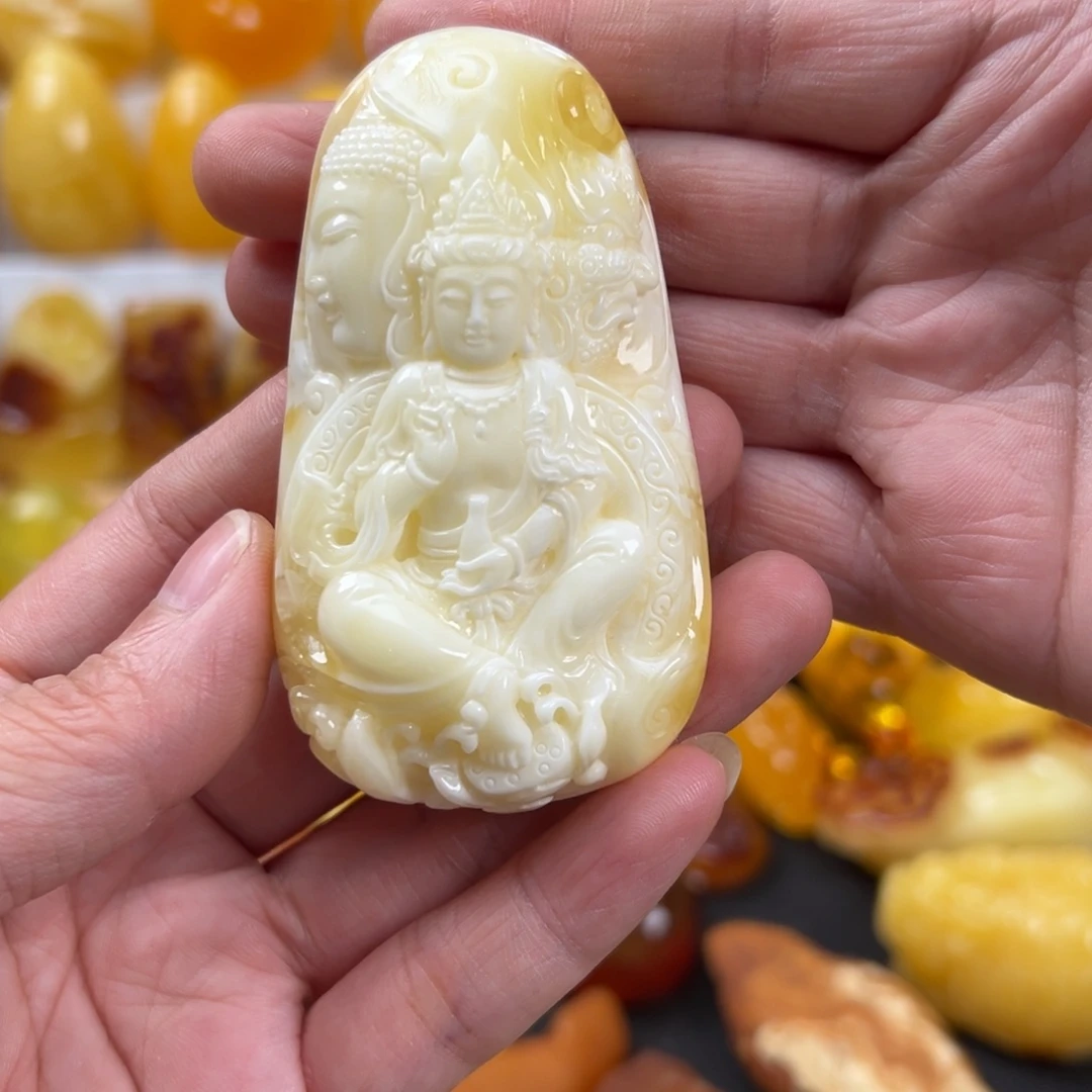 蜜蜡未镶嵌颈饰36.4克