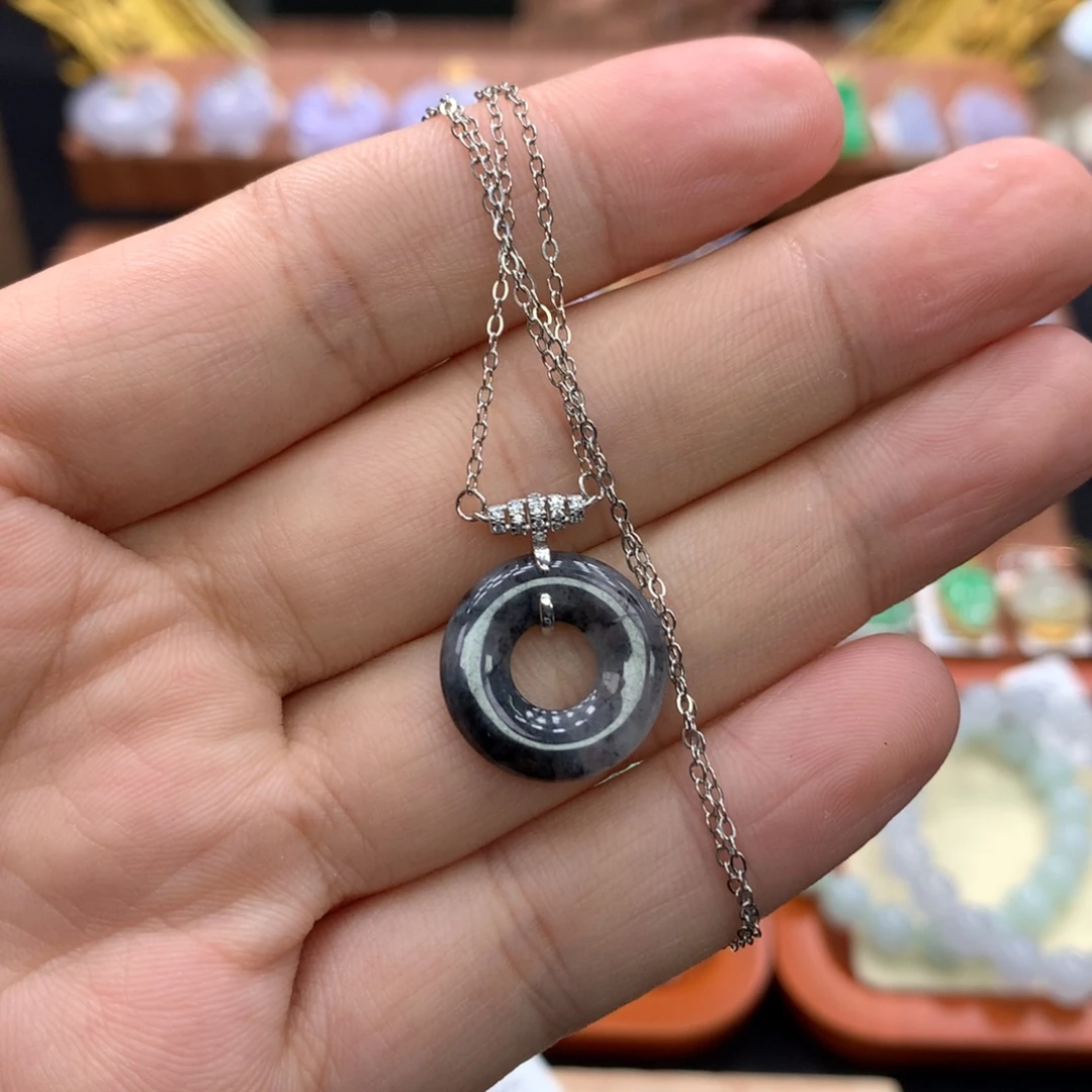 套链未镶嵌翡翠乌鸡甜甜圈