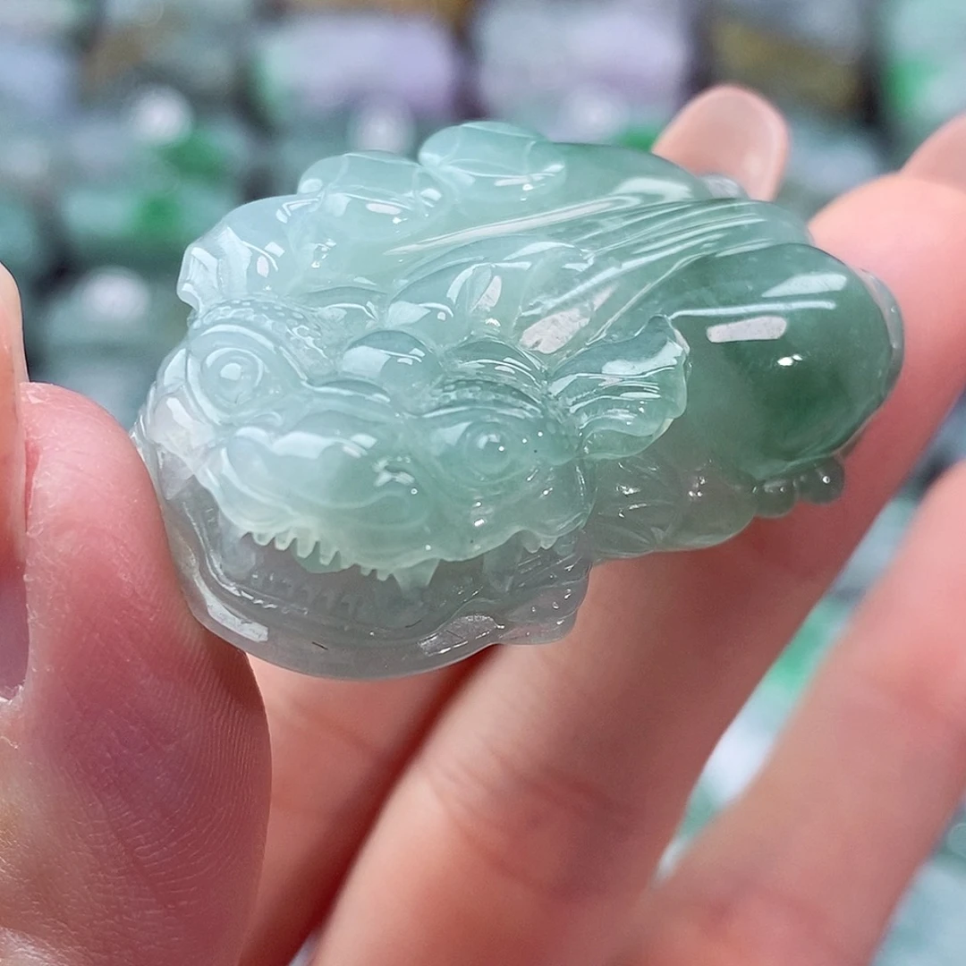 颈饰未镶嵌翡翠天然