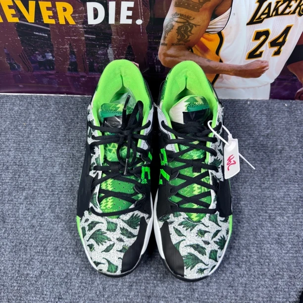 42码 篮球鞋 透气耐磨