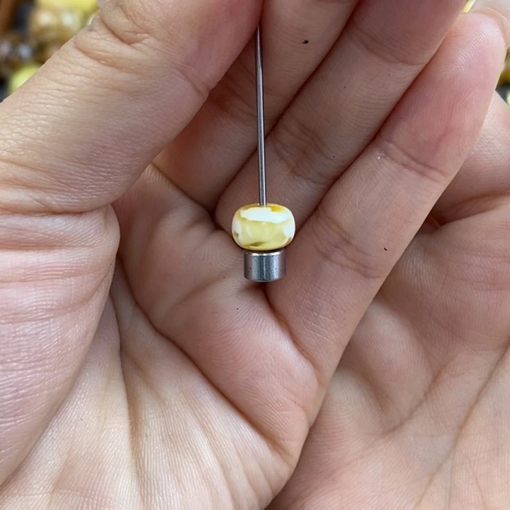 l***y蜜蜡未镶嵌珠宝奇石琥珀蜜蜡8.7×6mm