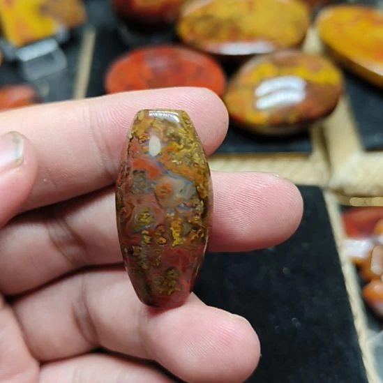 玛瑙/玉髓合金颈饰