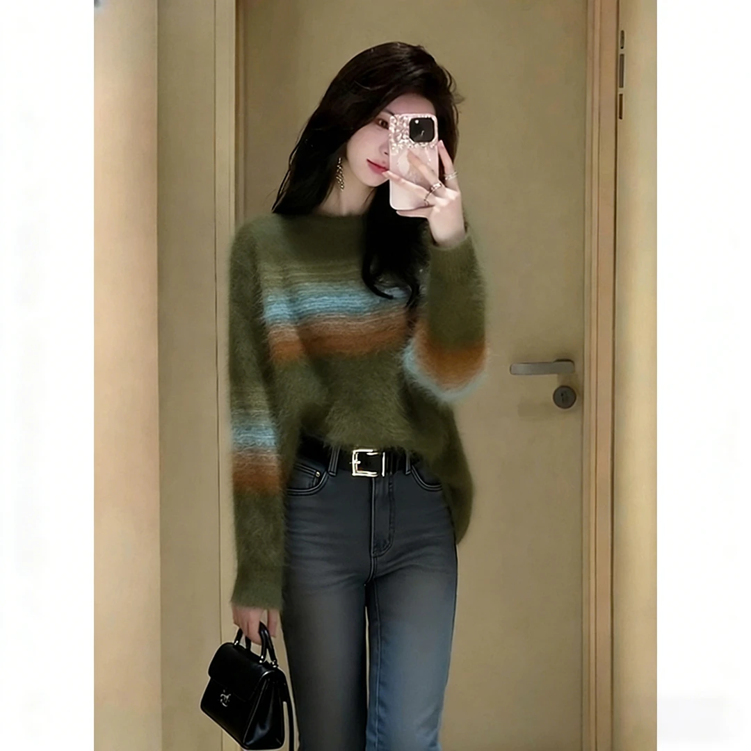 绿色毛衣女秋冬内搭高端时髦洋气巨好看减龄气质小香风撞色针织衫