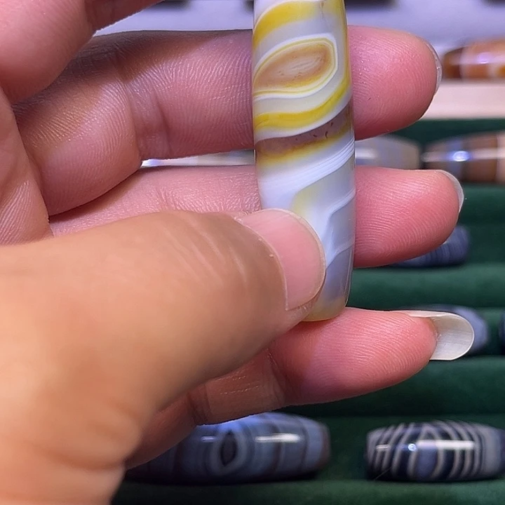 半***醒玛瑙/玉髓未镶嵌颈饰