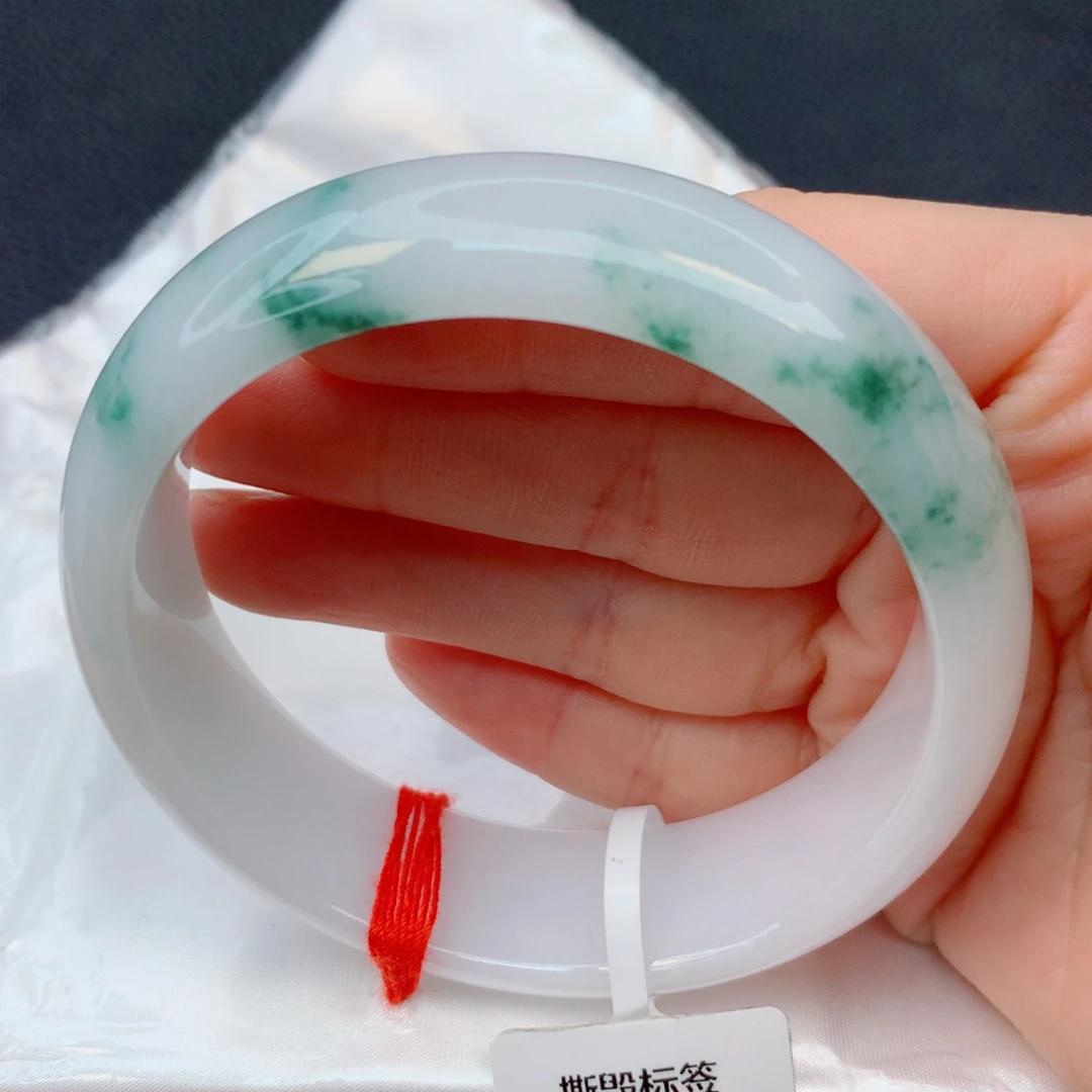 翡翠未镶嵌手镯59-60胶润大轮胎飘花