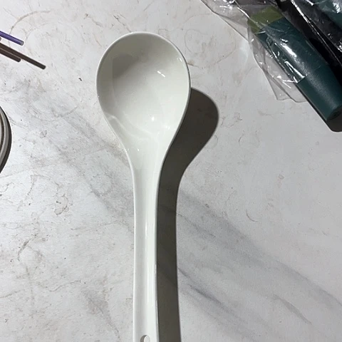 微瑕，不能明火，口径26厘米大勺3个