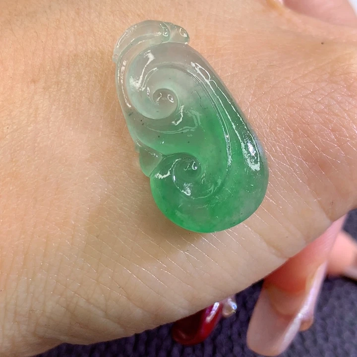 定制翡翠未镶嵌翡翠