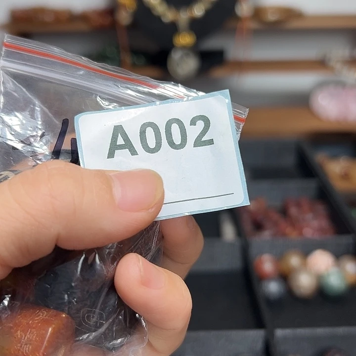 玛瑙/玉髓颈饰未镶嵌小*?