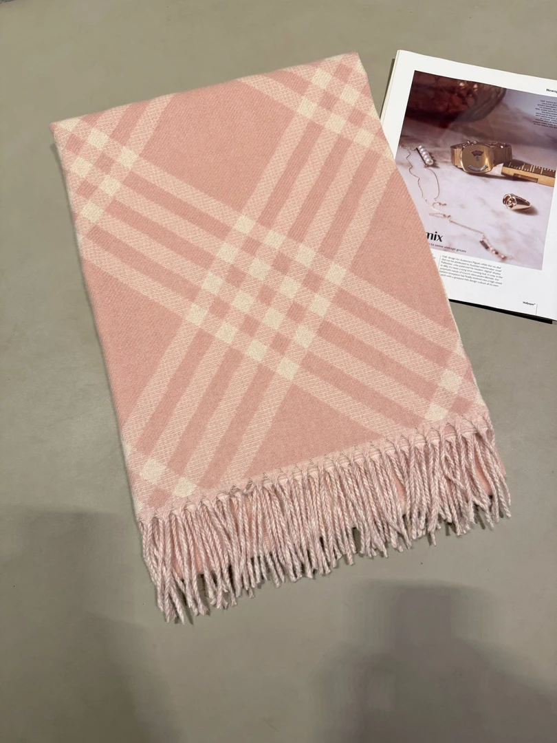 秋冬高级感围巾女格子流苏围脖时尚百搭保暖围巾