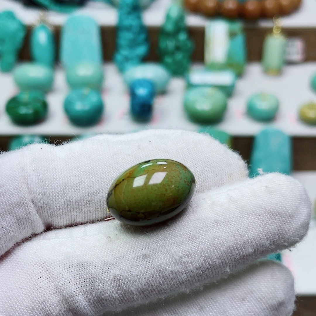 绿松石未镶嵌挂件