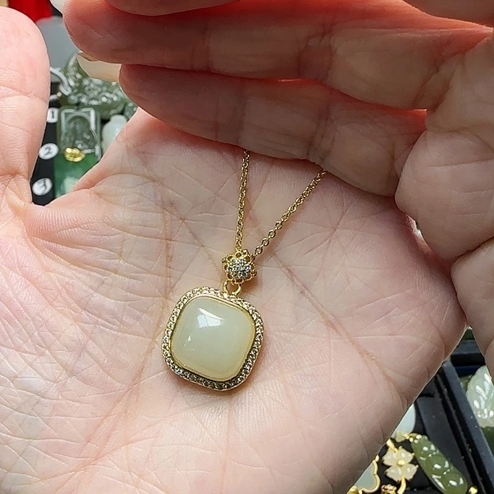 和田玉银S925镶嵌颈饰