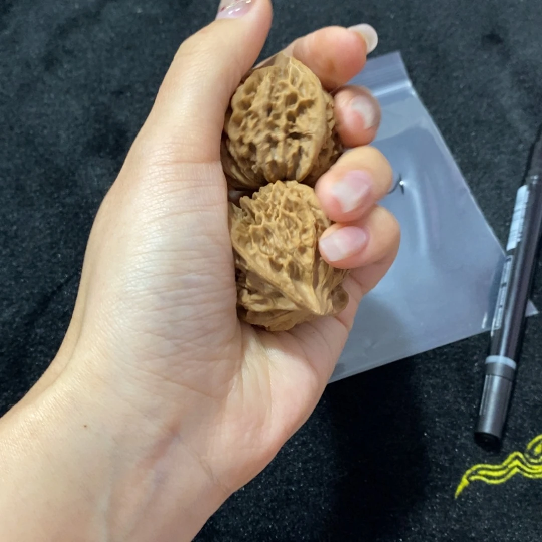 猴头核桃吊坠灯笼55