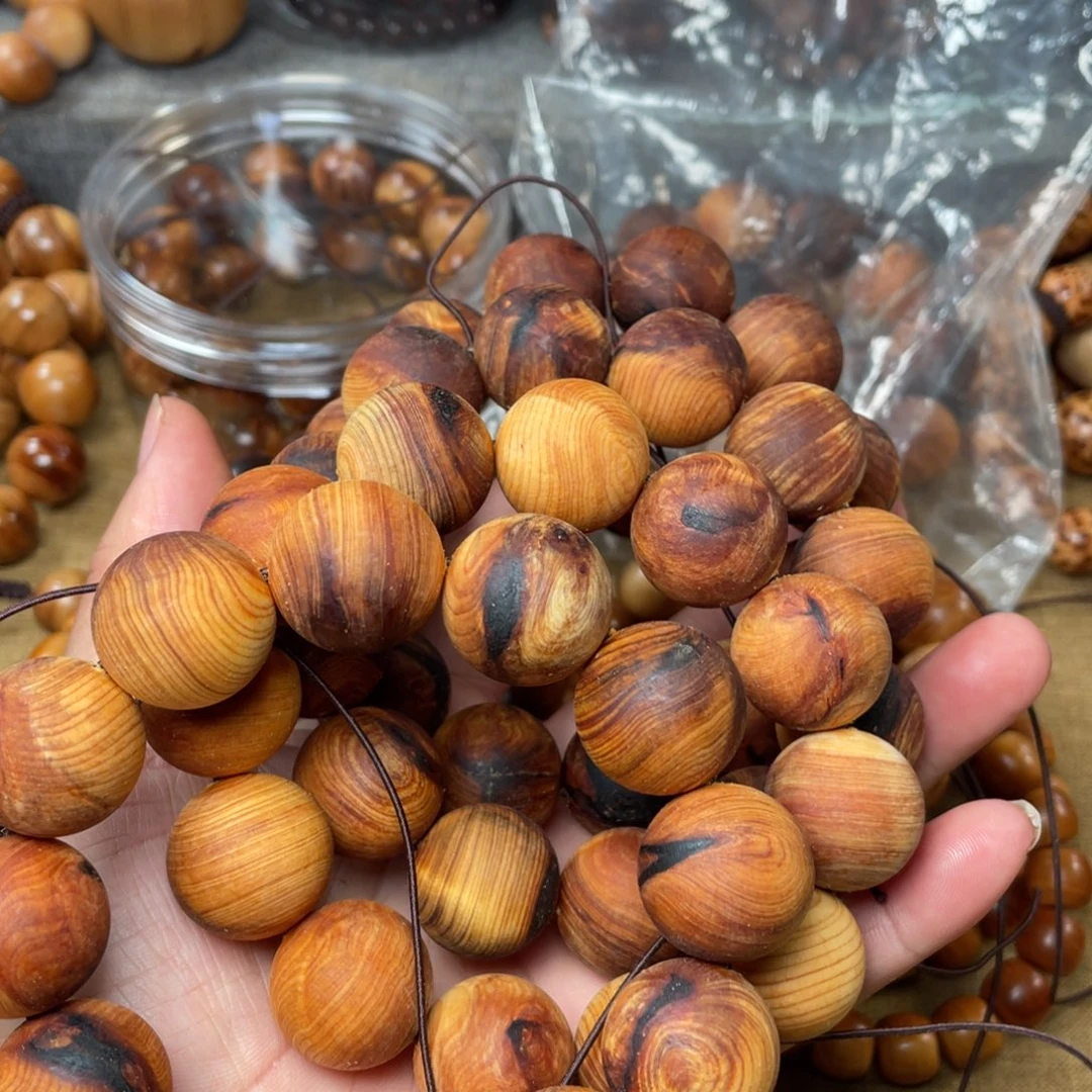 柏木（崖柏）无事牌2.0太行崖柏陈化高油碳化瑕疵珠