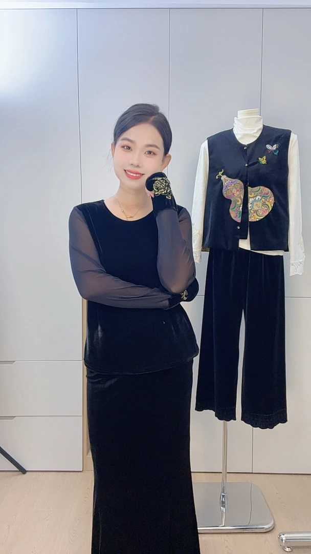 [幽格]新中式国风秋季新款拼接丝绒打底衫复古洋气贵气女士上衣