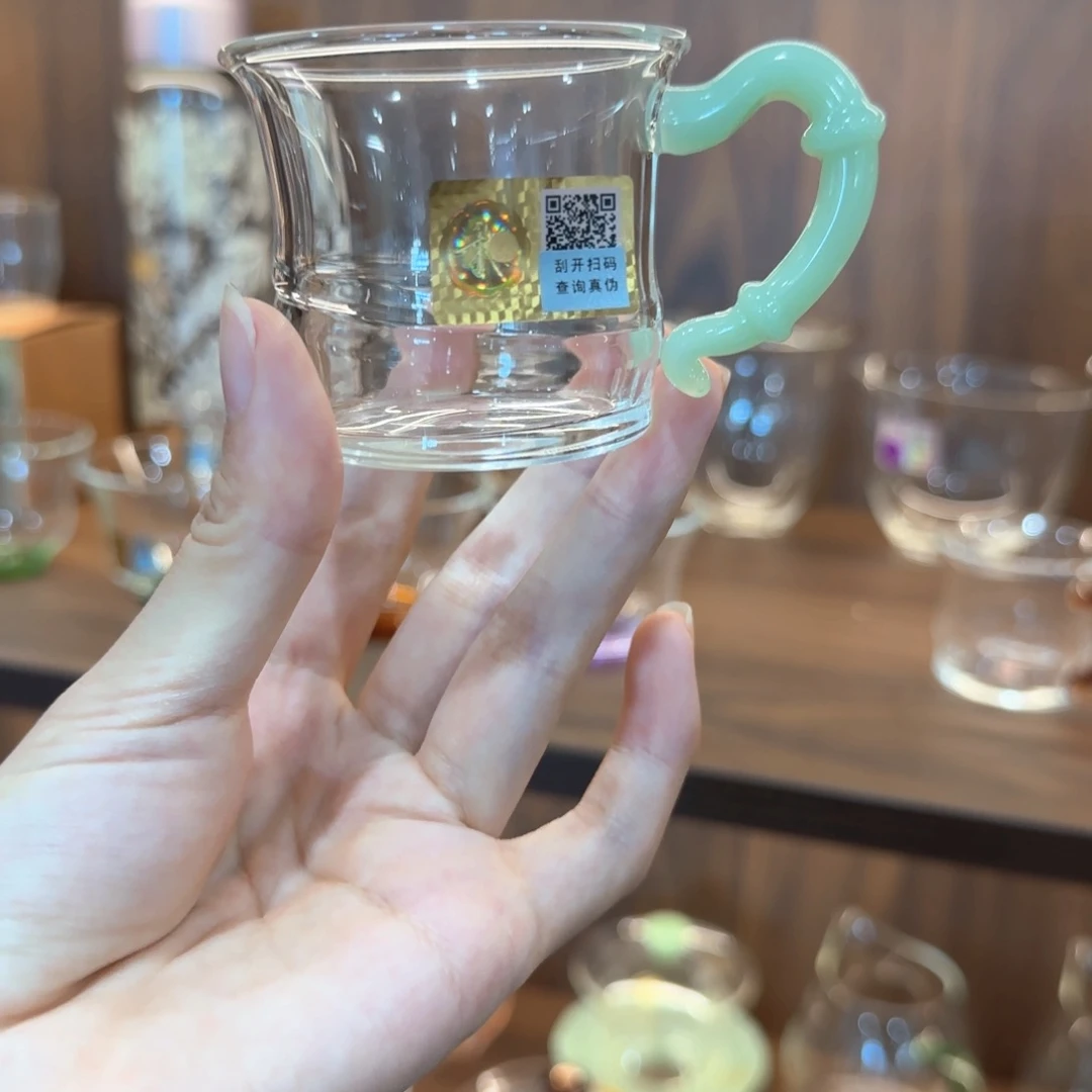 禾器君潋杯浅玉色